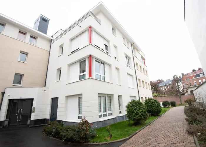 Apartment For 6 Persons + Parking : Center *