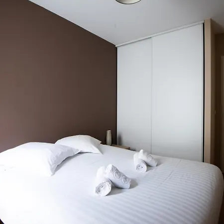 Апартаменты For 6 Persons + Parking : Center Лилль